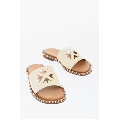 TWIST-Slides aus Leder mit ausgeschnittenem Logo in Beige