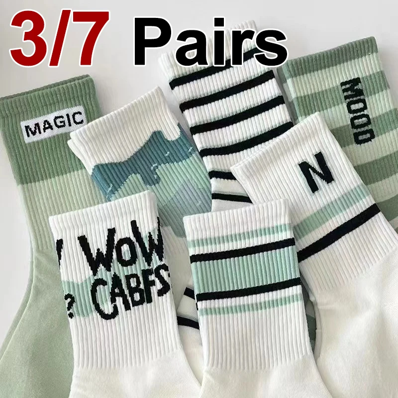 3/7 Pairs Frauen Gestreiften Gedruckt Mitte Rohr Socken Frühling Sommer Atmungsaktive Modische Brief Gedruckt Street Style Casual Socken Image
