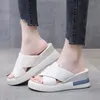 Neue Mode Sommer frauen Sandalen Luxus Keile Hausschuhe Schwarz Plattform Schuhe für Frauen Schuhe