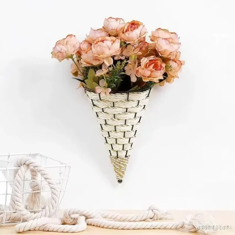 1Pcs Wand-montiert Schmiedeeisen Natürliche Wicker Blumenkorb Vase Rattan Wand Hängen Topf Pflanzer Rattan Vase Korb dekorative Image