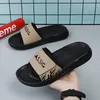 2025 neue Männer Hausschuhe Outdoor Strand Sandalen Trend Männer Rutschen Männer Casual Schuhe Flip-flops Hause Hausschuhe Strand sandalen Große Größe 45