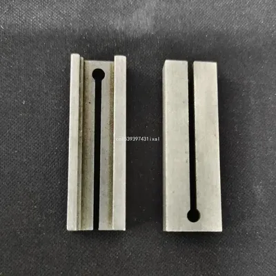 2pcs/set HU66 Duplicating Fixture Clamp For Car for Key Blank for Key Cutting