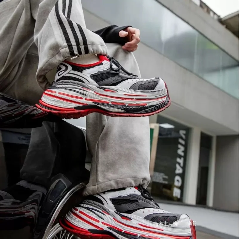 9 cm klobige Turnschuhe Paris Fashion 2025 neue bunte Sportschuhe für Männer und Frauen mit dicken Sohlen, höhenvergrößernde coole Papa-Schuhe