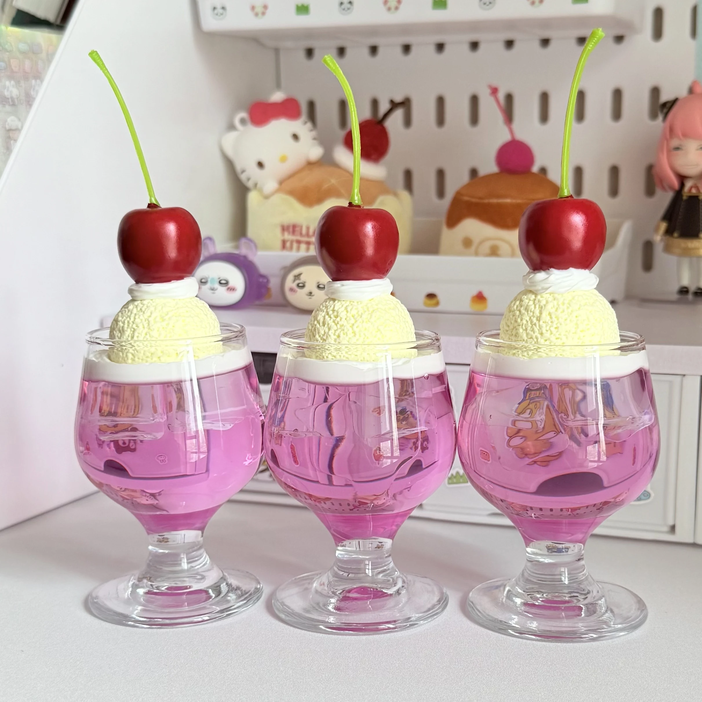 Rosa Raumdekoration Soda Eisbecher Niedliche dekorative Requisiten Innen Mädchen Kreatives Modell Soda Getränkeglas Tisch Trinkbecher Image