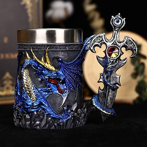 Drachenkrieger Bierkrug, Oktoberfest Geschenkbecher Western Mythologie Feuerdrache Stein, nordischer Schwertkrug, Kaffee Bierbecher, Weihnachtsgeschenk für Männer Image