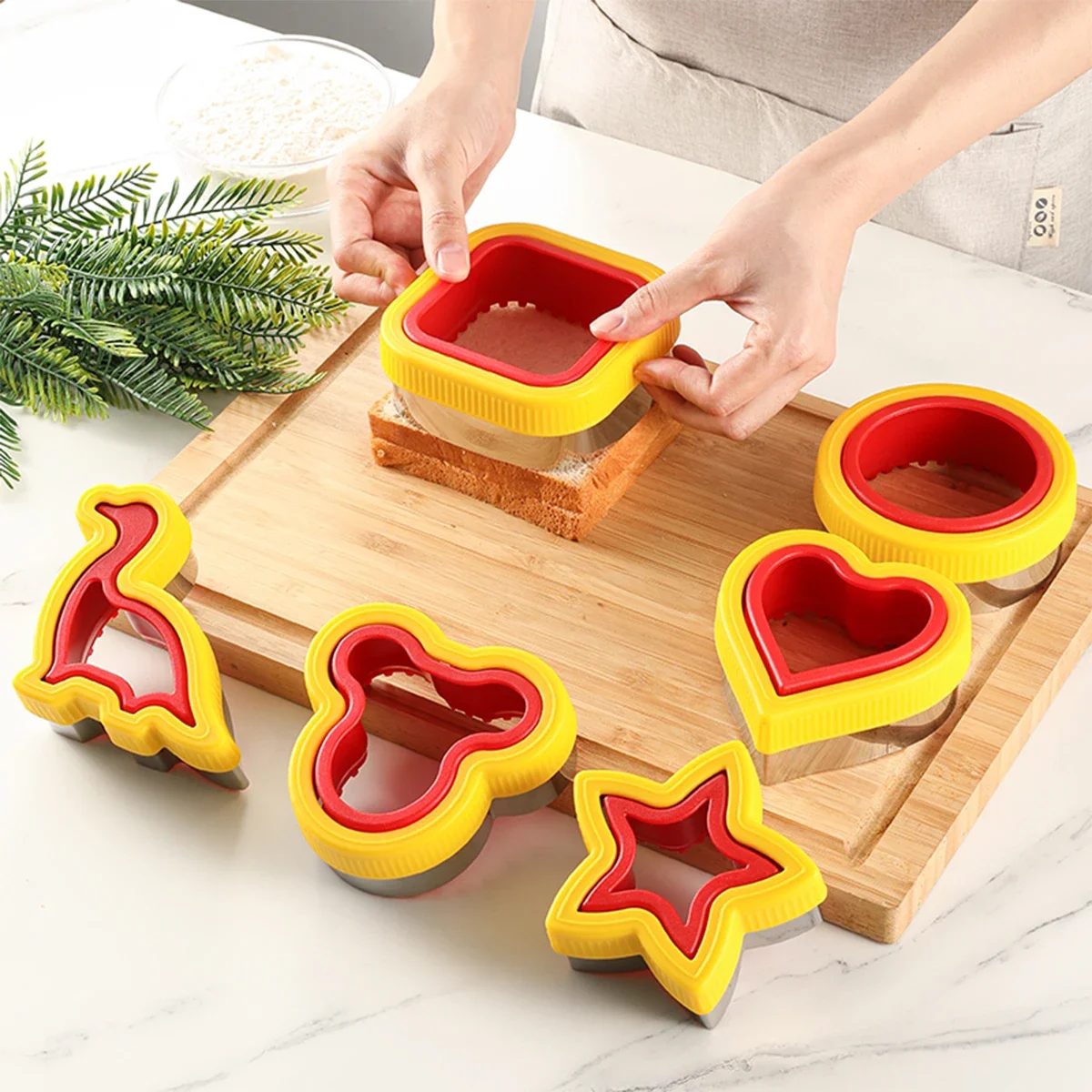 Edelstahl Füllung Brot Cutter Sandwich Form Haushalt Backen Brot Mold Set Küche Werkzeuge Präge Toast Keks Cutter Image
