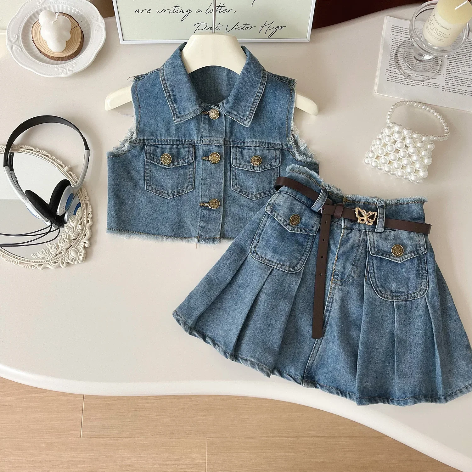 Kinderkleidungssets Distressed Denim Bustier + Swing Faltenrock 2-teiliges Set Baby Mädchen Kleidung Baby Mädchen Outfit Set Image