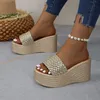 Keile Hausschuhe für Frauen Plattform Sandalen Frau Sommer Chunky Golden Round Head Frau Dicke Sohle Strand Schuhe Größe 35-44