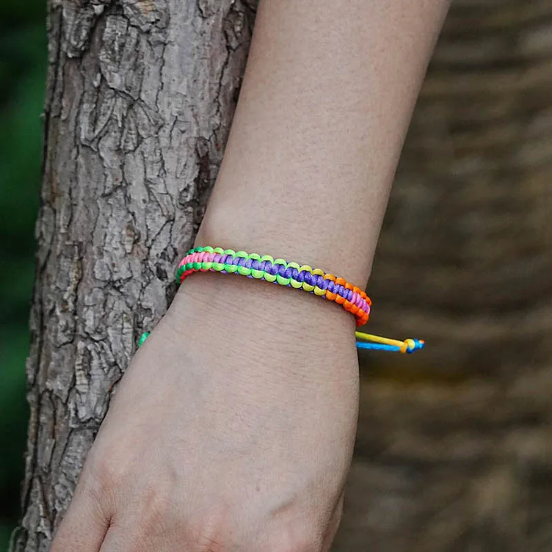 6-teiliges Regenbogen-Seil-Armband, Unisex, handgefertigt, gewebt, glückliche rote Schnur, Freundschaftsschmuck, Meditation, Heilarmband Image