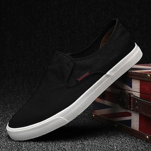 Grüne Slip-On-Sneaker aus Canvas für Herren im minimalistischen Low-Top-Design für lässigen Streetwear-Wochenendstil und bequemen Alltagsgebrauch Image