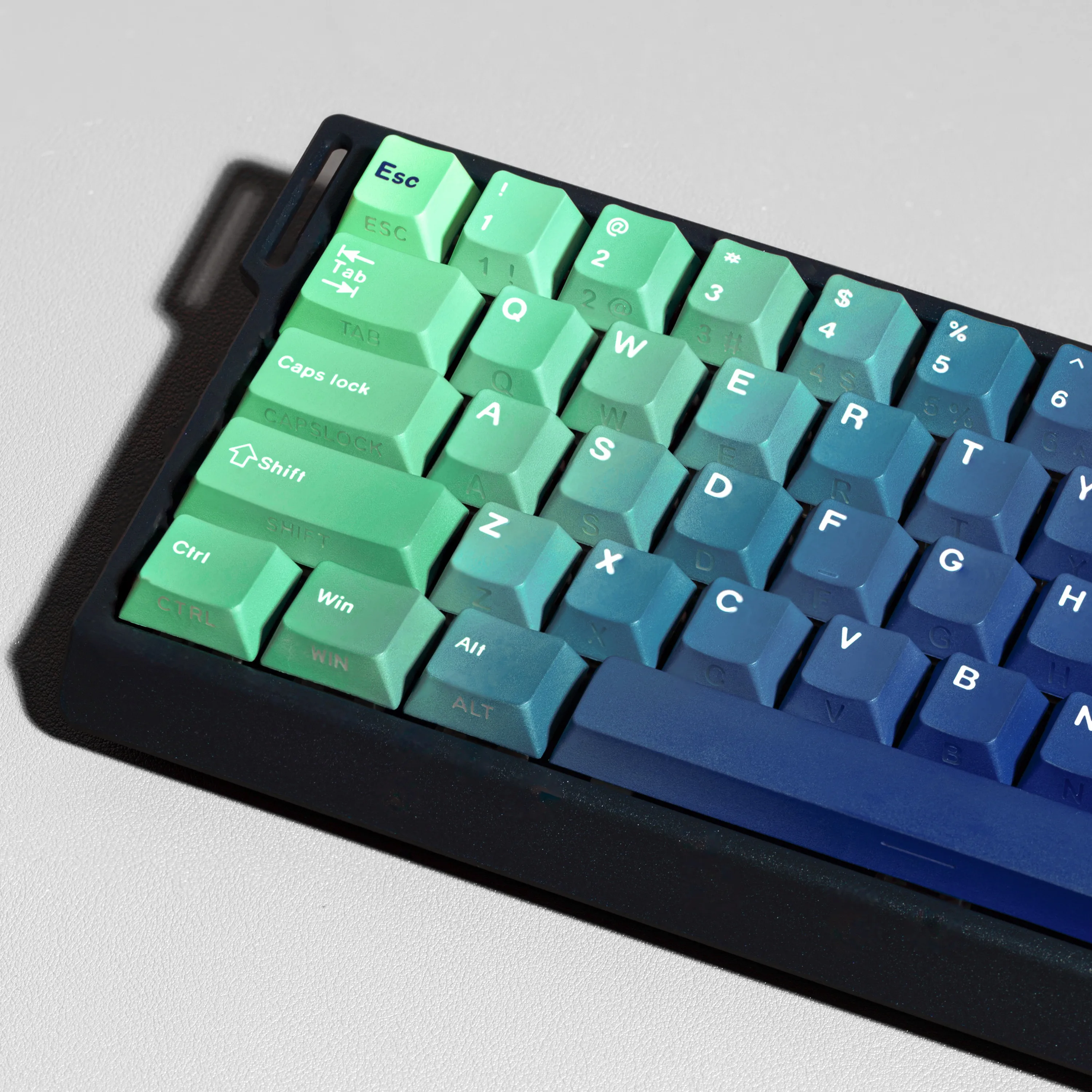 JCM Tastenkappen Dye-Sub Double Print PBT Seitenlicht Cherry Profile Future Gradient DE/FR/KR/RU//ES/AR Für mechanische Tastatur AL75 Image