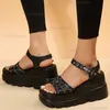 Punk Stil Gothic frauen Schwarz Sandalen Keil High Heel Offene spitze Dicken Sohlen Sommer Sandales Femmes Casual Damen Schuhe große Größe