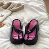 Neue Sanrio Hello Kitty 9 cm dicke Unterseite Flip-Flops für Frauen Y2K süße Anime rutschfeste lässige Strand dicke Sohle Keil Slipper Schuhe