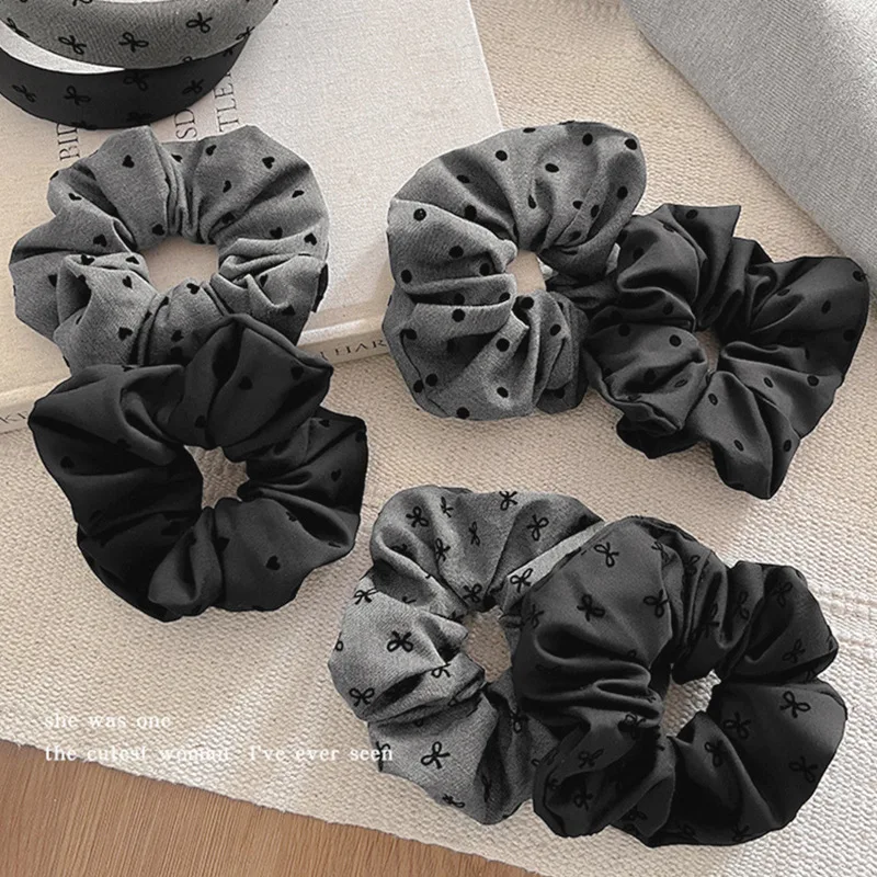 3 Stück/4 Stück/6 Stück Temperament Schleife Polka Dot herzförmiges Dickdarm-Haargummi, Haarknoten-Haarseil, hochelastisches Haarband Image