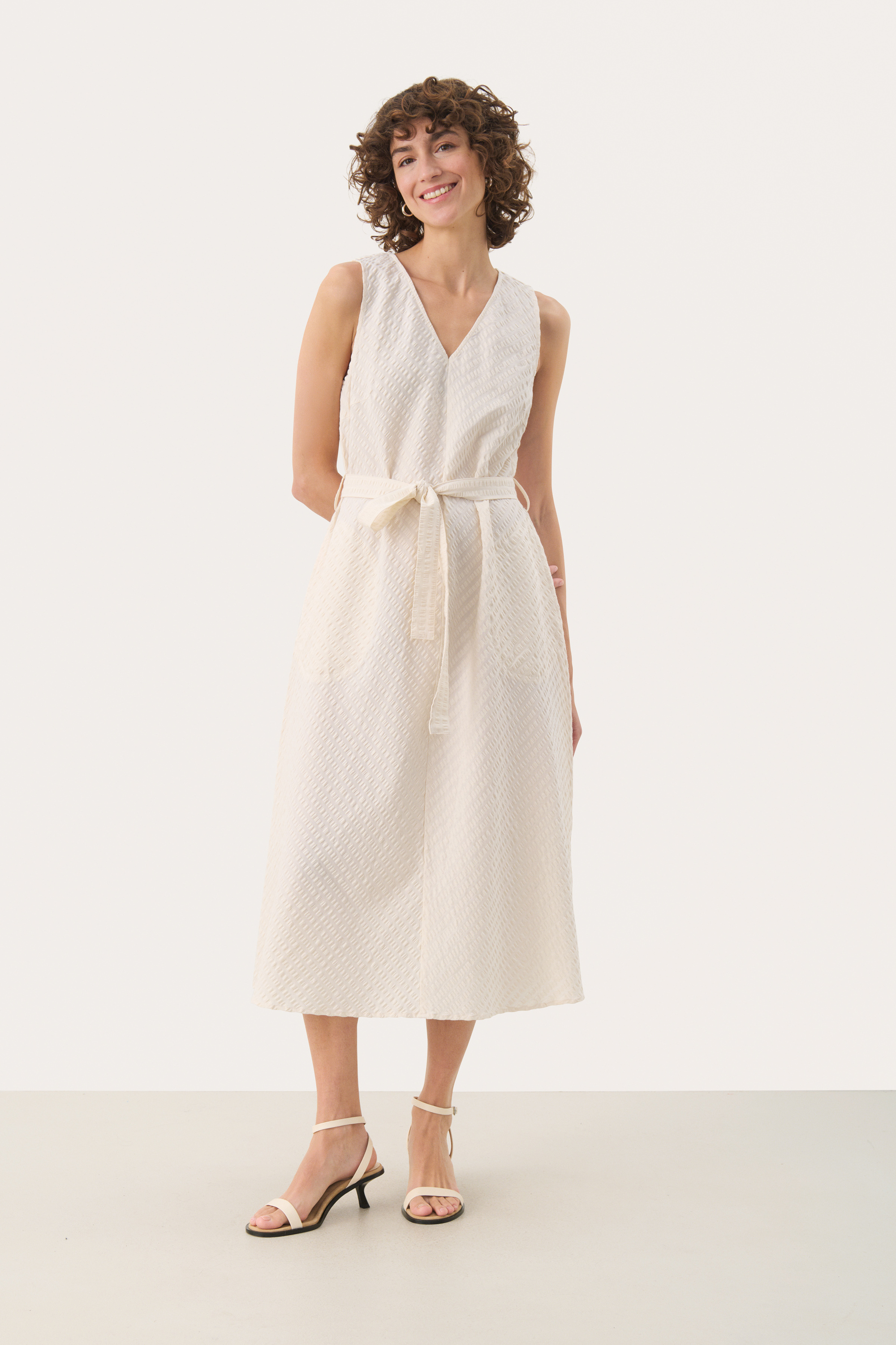 Kleid Gerade Passform Eggnog white Image