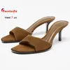 2025, braune High Heels, Damenschuhe, dünne Absätze, spitzer Kopf, Hausschuhe, Wildleder, gerader Riemen, Damen-Pumps, Peep-Toe-Slides, Party-Schuhe