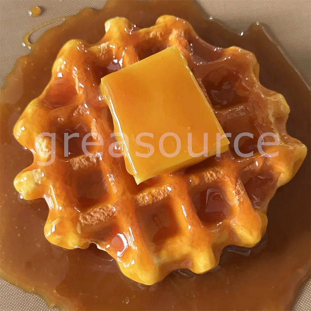 Pu Soft Shaped 3D Realtsic Belgian Waffle Sweet Model Original Golden Color Artificial Foam Elastic Soothing Props Faux Bread