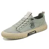 2025 männer Casual Schuhe Frühling Sommer Neue Mode Flache Skateboard Leinwand Schuhe Jugend Neue Design Faulenzer Sneaker Große