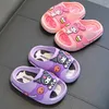 Kinder Hausschuhe Cartoon PVC Mode Sommer Flache Strand Schuhe Für Mädchen Anti-slip Dicken Boden Badezimmer Schuhe Blau Rosa größe 24-36