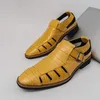 Neue gelbe Business-Sandalen für Herren, große Größe 46, Schnalle, formelle Herrenschuhe, Sommer-Leder-Designer-Sandalen, Herren-Sandalen für Herren