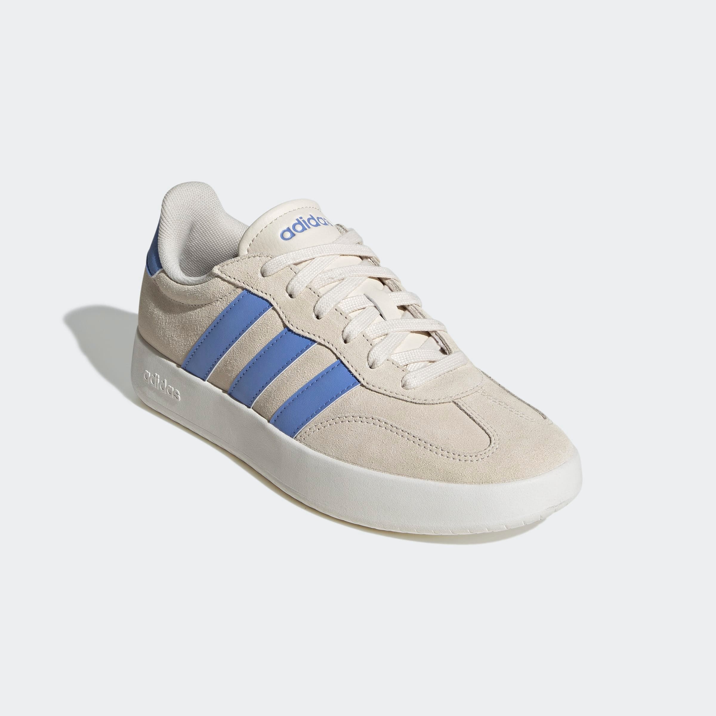 Sneaker ADIDAS SPORTSWEAR "BARREDA", Damen, Gr. 41, weiß (wonder weiß, blau fusion, sanftes weiß), Leder, Synthetik, Schuhe Sneaker, Design auf den Spuren des adidas Handball Spezial