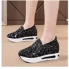 Neue Keil Turnschuhe Frauen Spitze pailletten mesh schuhe Gold Silber Frauen Casual Schuhe Walking Sommer Turnschuhe auf Plattform Schuhe Große