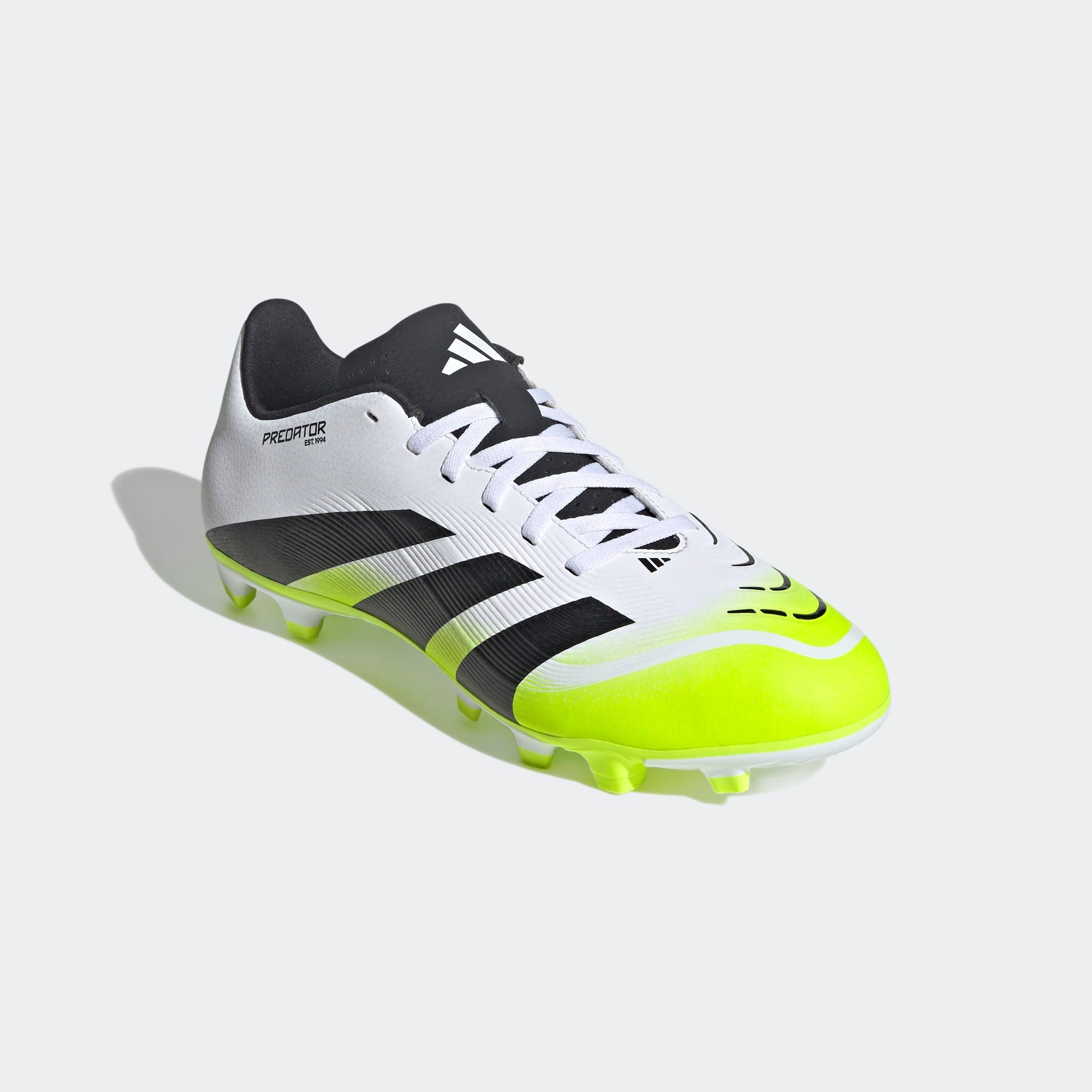 Fußballschuh ADIDAS PERFORMANCE "PREDATOR CLUB FÜR KUNSTRASEN, HART- UND ASCHENPLÄTZE", Damen, Gr. 46, bunt (cloud weiß, core schwarz, lucid lemon), Synthetik, Schuhe Fußballschuh, geeignet für Rasen- und Kunstrasenplätze