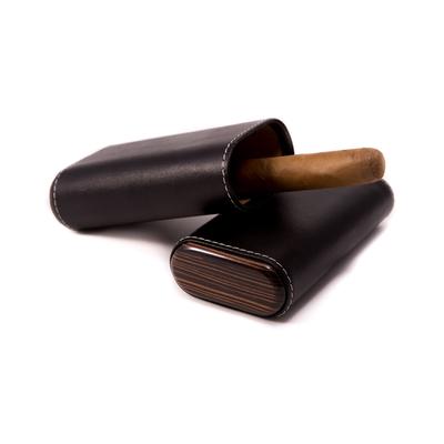 Bey-Berk Telescoping Carbon Fiber 3-Cigar Holder