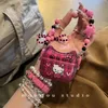Ins-Stil süße, süße und coole personalisierte Bluetooth-Kopfhörerhülle AirPods Pro1/2/3 Generation rotes Gitter Hello Kitty mit Kette