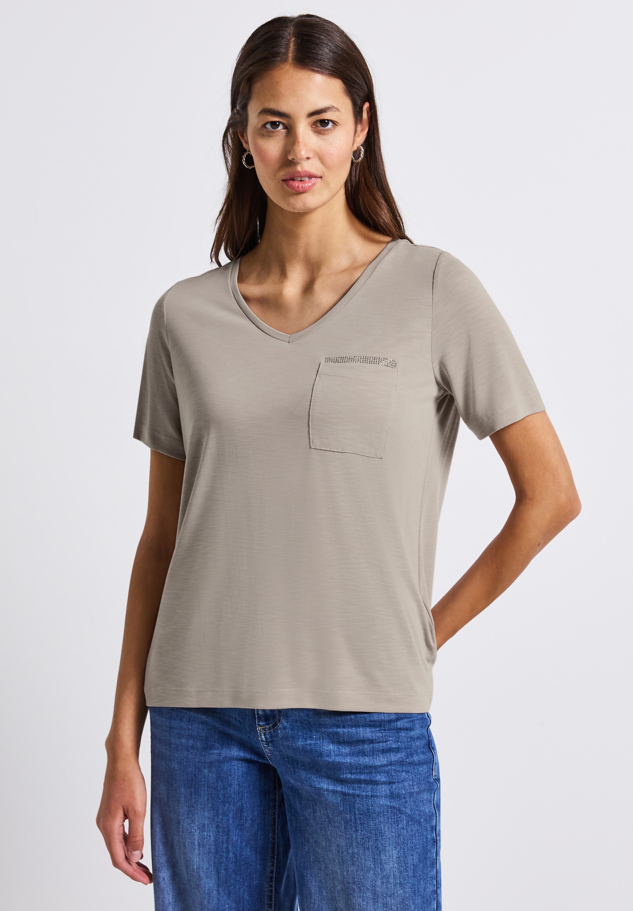 T-Shirt STREET ONE, Damen, Gr. 46, beige (morning beige), Jersey, Obermaterial: 70% Modal, 30% Polyester, meliert, unifarben, gerade hüftbedeckend, V-Ausschnitt, Shirts T-Shirt, mit Schmuckdetails und V-Ausschnitt