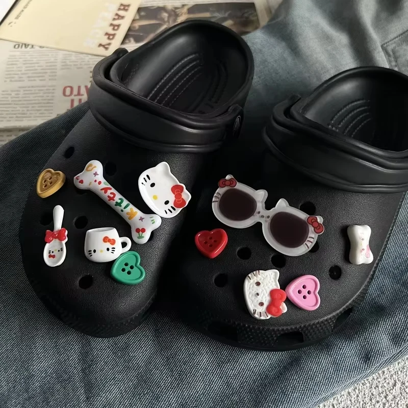 Süße Sonnenbrille Hello Kitty Plüsch Schuhe Charms für Sandalen & Hausschuhe Accessoires Weihnachtsfeier Mädchen Geschenk