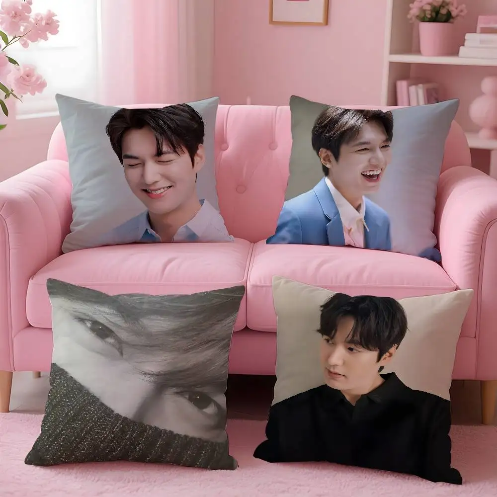 Kpop Lee Junho Kissenbezug, Anti-Dustmite-Kissenbezug, unsichtbarer Reißverschluss, seidiger, kurzer Plüsch, Sofakissenbezug Image