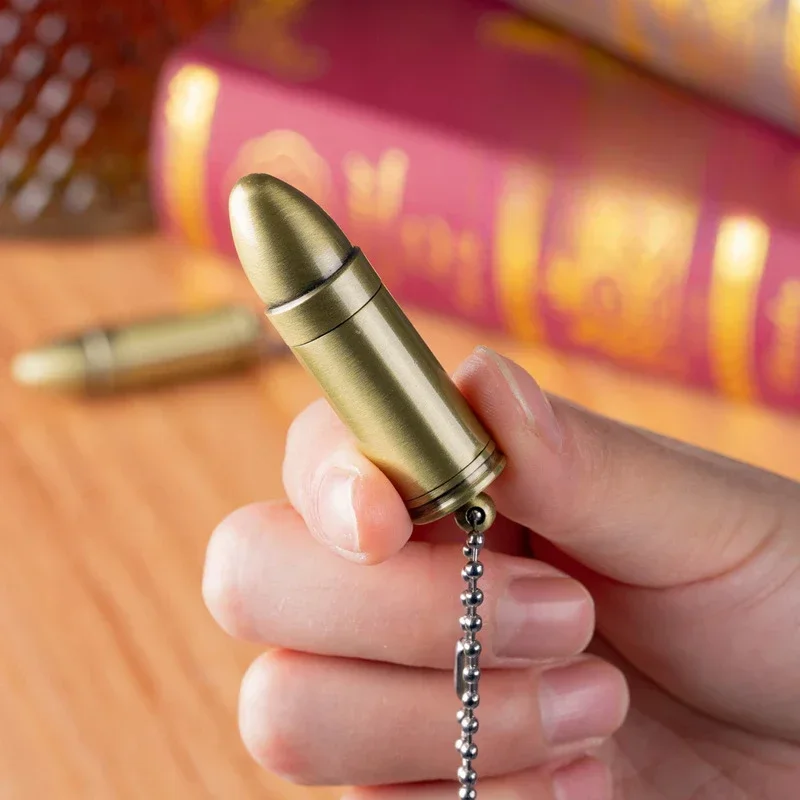 Retro Tragbare Mini Runde Kugel Kohle Öl Feuerzeug Anhänger Schleifscheibe Offene Flamme Kreative Coole Feuerzeug Urlaub Geschenk Image