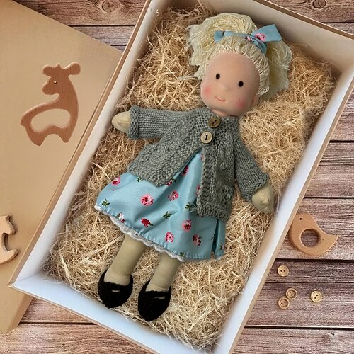 handgemachte Waldorfpuppe Baby Mädchen mit Kleidersets - 11,8 Zoll weiche Plüschpuppe für Kleinkinder ideales Weihnachtsgeschenk für Kinder Image