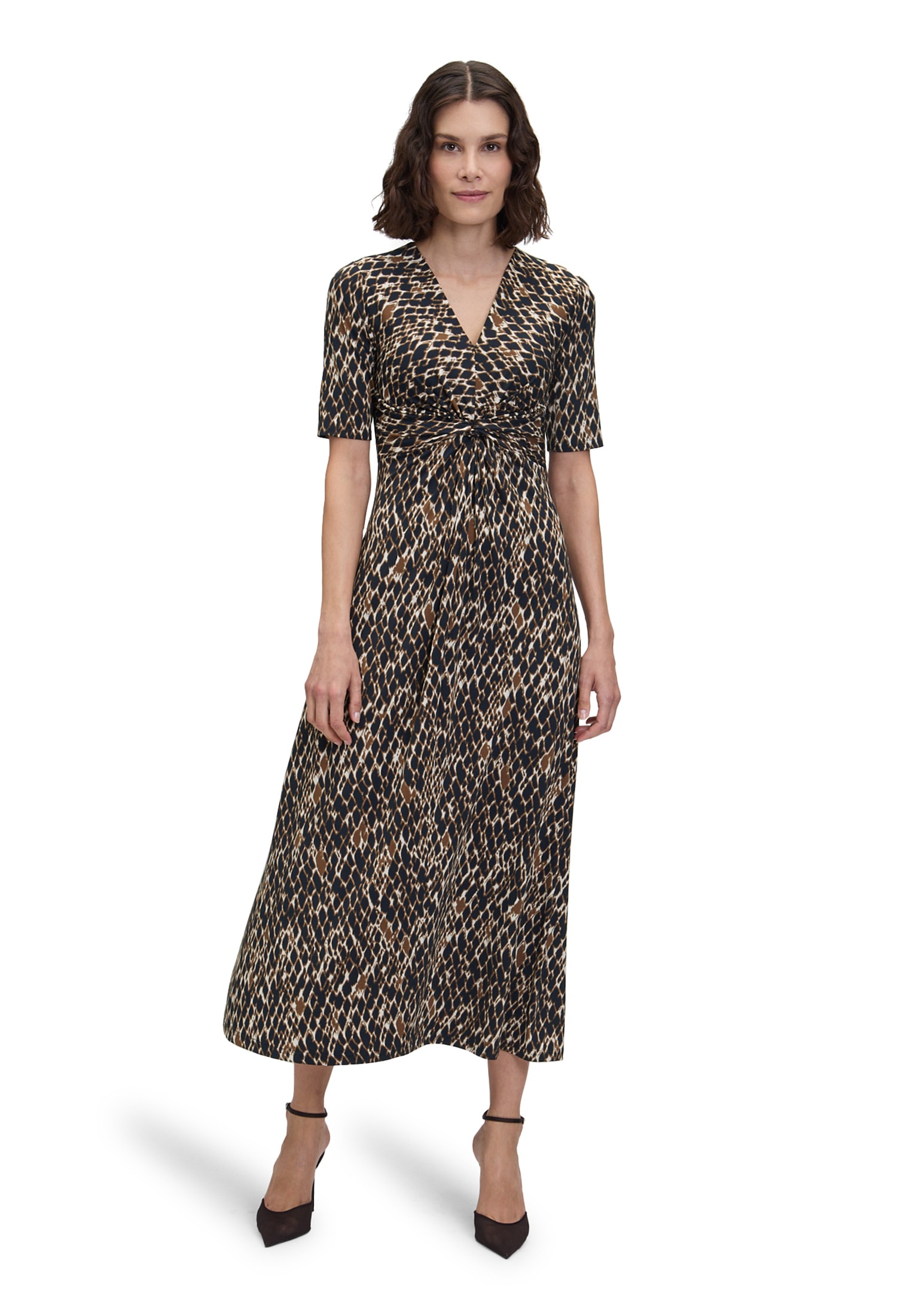 Maxikleid BETTY BARCLAY "Damen mit Raffung", Damen, Gr. 42, Normalgrößen, blau (dunkelblau, braun), Obermaterial: 94% Polyester, 6% Elasthan, körpernah lang, V-Ausschnitt, Kleider Maxikleid