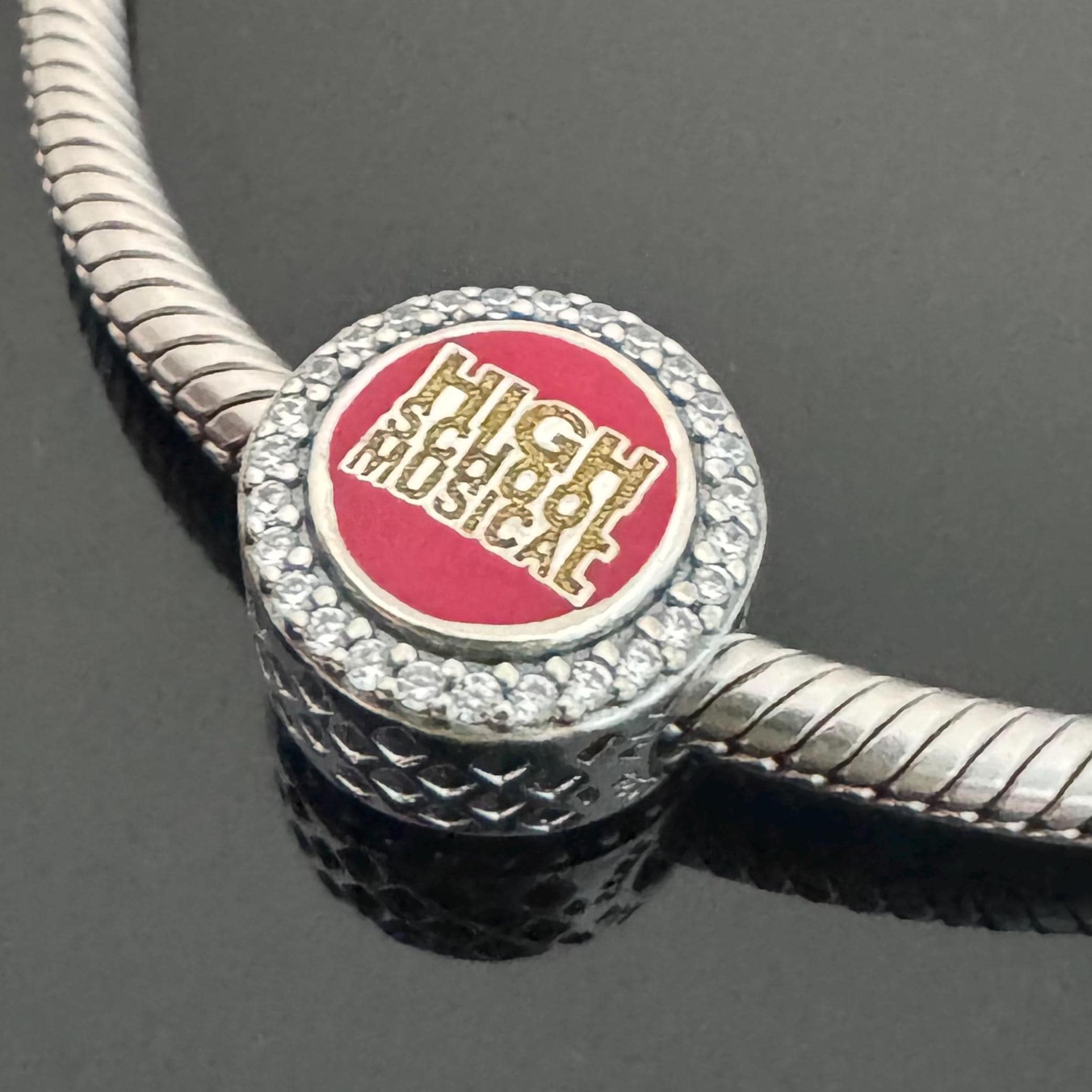 Eine echte Pandora |Pandora High School Musik Bead Charm |Charm für Armband und Halskette| Authentischer Pandora Charm | Geschenk zum Muttertag