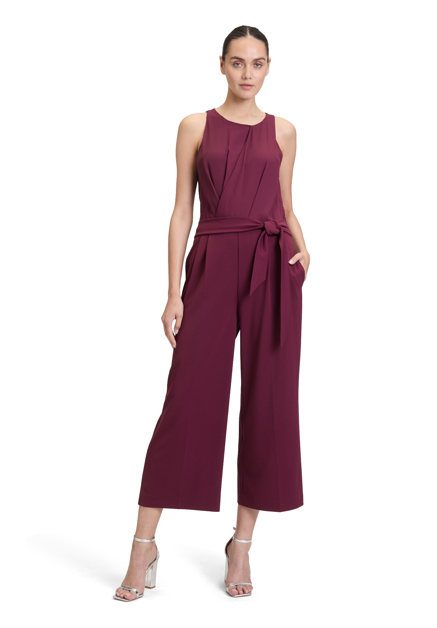 7/8-Overall VERA MONT "Damen Jumpsuit mit Bindegürtel", Damen, Gr. 44, wild ruby, Obermaterial: 95% Polyester, 5% Elasthan. Futter: 100% Polyester., figurumspielend, Rundhals, Overalls Image