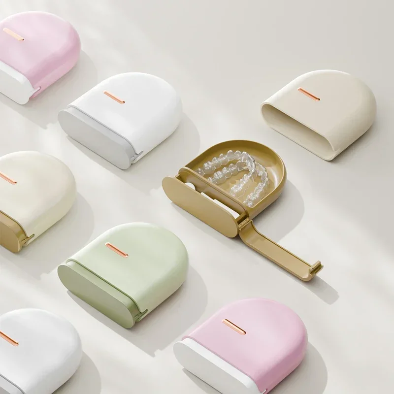 Reise Hosenträger Box Tragbare Mund Schutz Box Retainer Fall Oral Reinigung Falsche Zähne Prothese Lagerung Box Zähne Aligner Hosenträger Box Image
