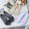 2025, neue flache Sandalen für Damen, Sommermode, koreanische Ausgabe, One-Step-Gelee-Schuhe, lässige Strandschuhe, Lochschuhe