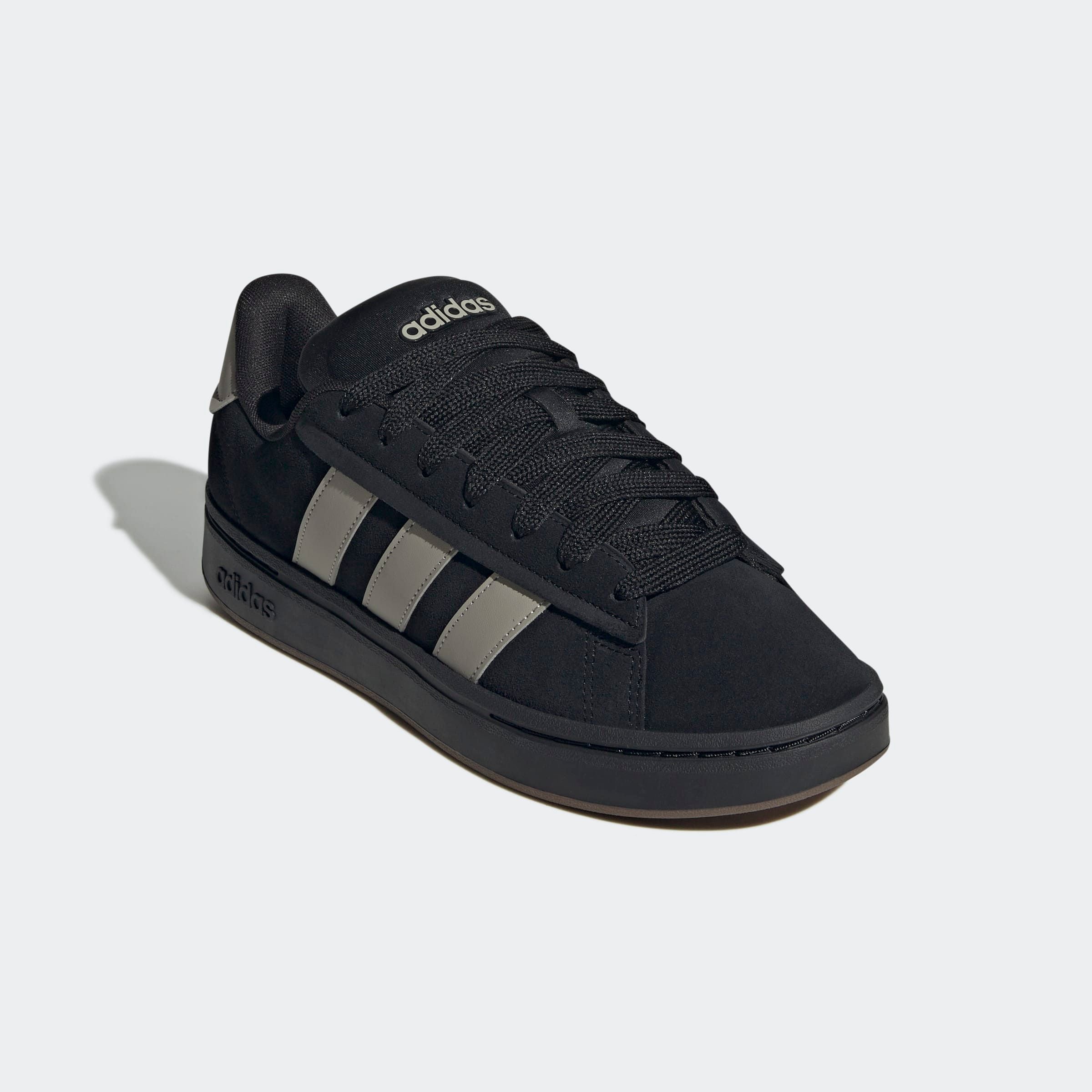 Sneaker ADIDAS SPORTSWEAR "GRAND COURT ALPHA", Herren, Gr. 41, core schwarz, putty beige, gum5, Leder, Synthetik, Schuhe Sneaker, Design inspiriert vom adidas Campus 00