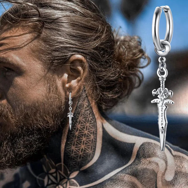 EINZELNER SILBERFARBIGER OHRRING MÄNNER EDELSTAHL SCHWERT HUGGIE HOOPS OHRRINGE KÜHLE MODE ROCK TATTOO MÄNNER SCHMUCK Image