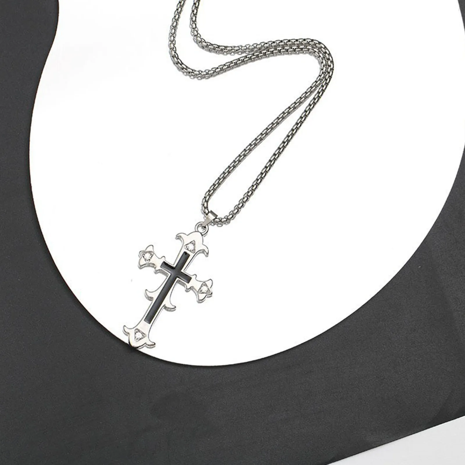 Cross pendant necklace chrome heart diamond necklace cross necklace pendant street style titanium steel cross necklace jewelry