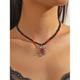 Collana girocollo da donna a forma di ragno gotico – velluto nero con ciondolo a forma di ragno in lega, strati di catena con gemme rosse, vestibilità regolabile, ideale per cosplay di Halloween, feste e moda gotica