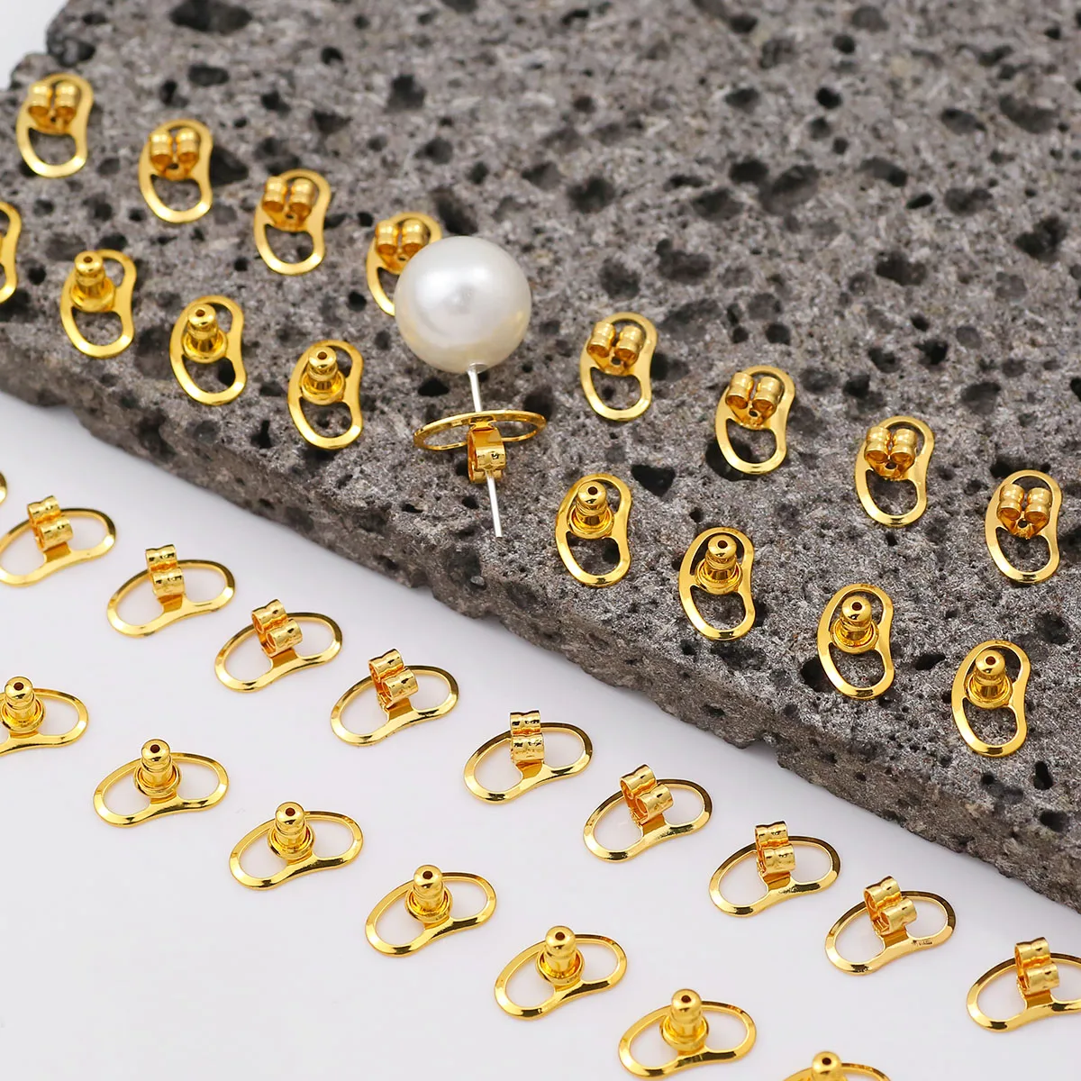 13,5×8mm Goldene Skelett Kupfer Ohrstöpsel Schwein Nase Ohrverschlüsse Ohrschnallen Für Schmuckherstellung DIY Ohrringe Handgefertigte Accessoires Image