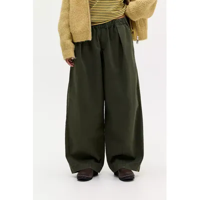 BDG Khaki Bobbi Baggy Cocoon Trousers - Khaki L at Urban Outfitters