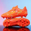 HKDQ Scarpe da calcio arancioni alla moda per bambini Tacchetti da calcio per giovani Scarpe da calcio leggere antiscivolo TF/FG Scarpe sportive per bambini