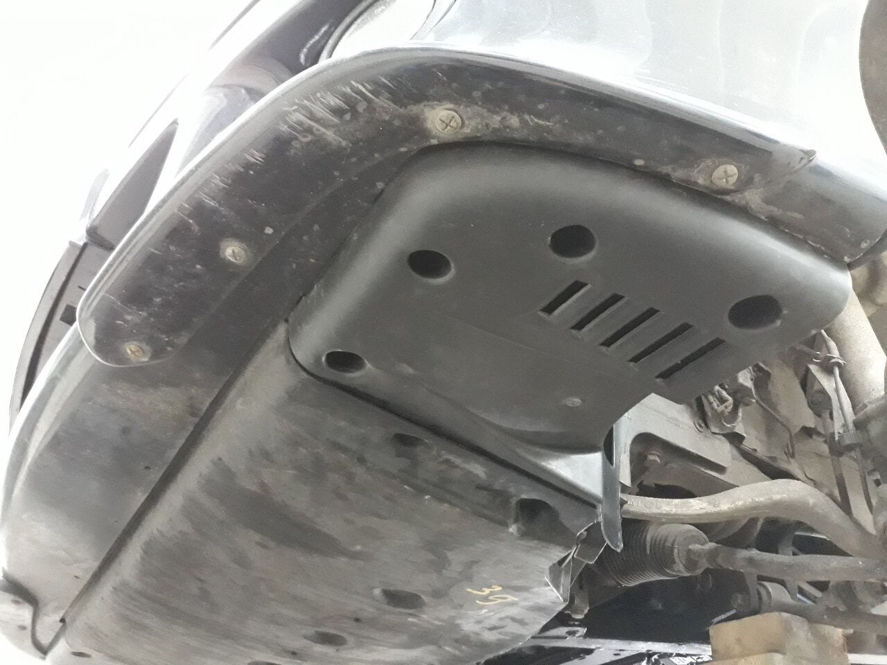 BMW E39 M5 L+R pp paraurti anteriore in plastica m PANNELLO PARASPRUZZI costolette di maiale paraspruzzi 2 pezzi 51712694832 51712694899