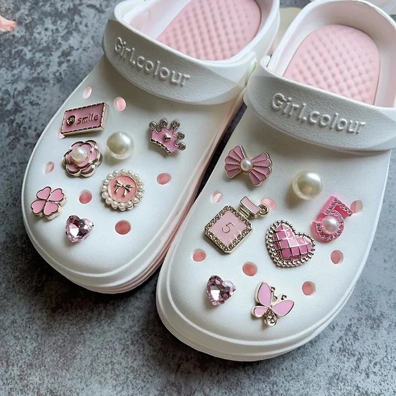 1Set Neue Perle Strass Abnehmbare Rosa Schuh Charms Set Kreative DIY Schuh Blume Diamant Kette Schnalle Mädchen Schuh Dekoration