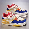 2025, neue große Herrenschuhe, Ganzjahresmode und vielseitige, weiße Sneakers und Sportschuhe mit weichen Sohlen