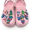 18 stücke Neue Nette Stich Weihnachten Serie Loch Schuhe Schuhe Blume Schuh Schnallen DIY Spaß Schuh Zubehör Dekoration